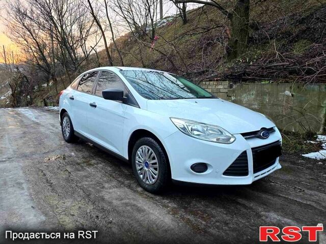 Белый Форд Фокус, объемом двигателя 2 л и пробегом 150 тыс. км за 5990 $, фото 2 на Automoto.ua