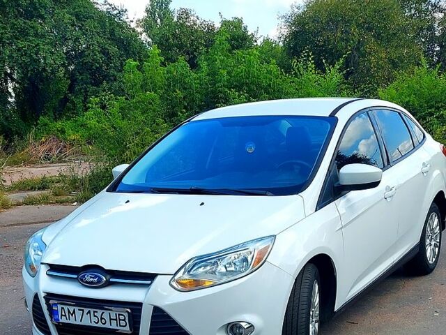 Білий Форд Фокус, об'ємом двигуна 2 л та пробігом 285 тис. км за 6700 $, фото 1 на Automoto.ua