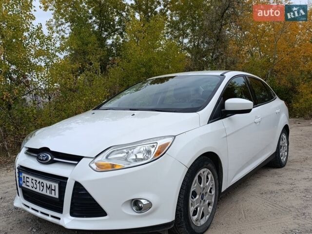 Білий Форд Фокус, об'ємом двигуна 2 л та пробігом 217 тис. км за 6400 $, фото 5 на Automoto.ua