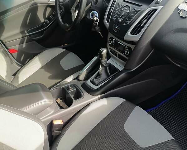 Білий Форд Фокус, об'ємом двигуна 1.6 л та пробігом 82 тис. км за 8500 $, фото 12 на Automoto.ua