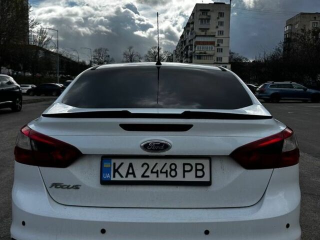Белый Форд Фокус, объемом двигателя 1.6 л и пробегом 248 тыс. км за 6200 $, фото 2 на Automoto.ua