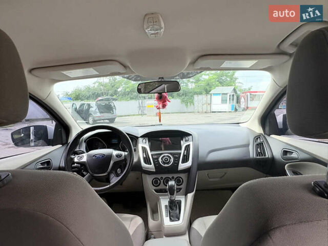 Белый Форд Фокус, объемом двигателя 2 л и пробегом 236 тыс. км за 6699 $, фото 10 на Automoto.ua
