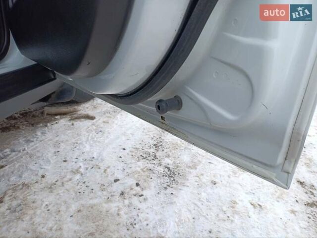 Білий Форд Фокус, об'ємом двигуна 1.6 л та пробігом 248 тис. км за 7200 $, фото 15 на Automoto.ua