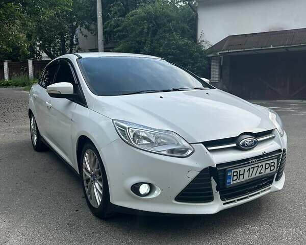 Білий Форд Фокус, об'ємом двигуна 2 л та пробігом 240 тис. км за 6100 $, фото 2 на Automoto.ua