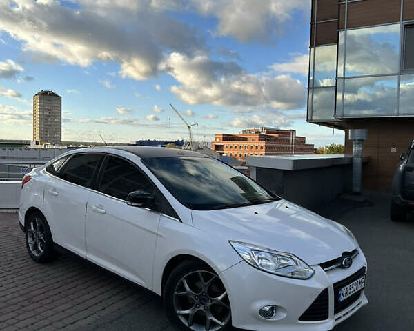 Белый Форд Фокус, объемом двигателя 2 л и пробегом 190 тыс. км за 5900 $, фото 1 на Automoto.ua