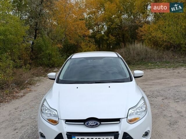 Білий Форд Фокус, об'ємом двигуна 2 л та пробігом 217 тис. км за 6400 $, фото 3 на Automoto.ua