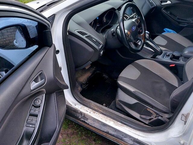 Білий Форд Фокус, об'ємом двигуна 1.6 л та пробігом 140 тис. км за 9000 $, фото 8 на Automoto.ua