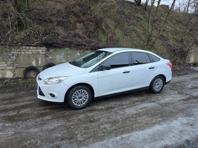 Білий Форд Фокус, об'ємом двигуна 2 л та пробігом 150 тис. км за 5990 $, фото 5 на Automoto.ua