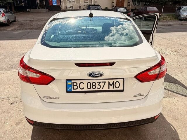 Белый Форд Фокус, объемом двигателя 2 л и пробегом 194 тыс. км за 7400 $, фото 9 на Automoto.ua