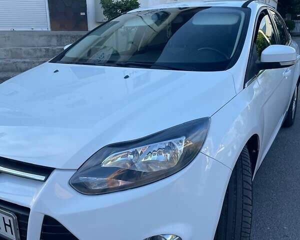 Белый Форд Фокус, объемом двигателя 1.6 л и пробегом 192 тыс. км за 6900 $, фото 2 на Automoto.ua