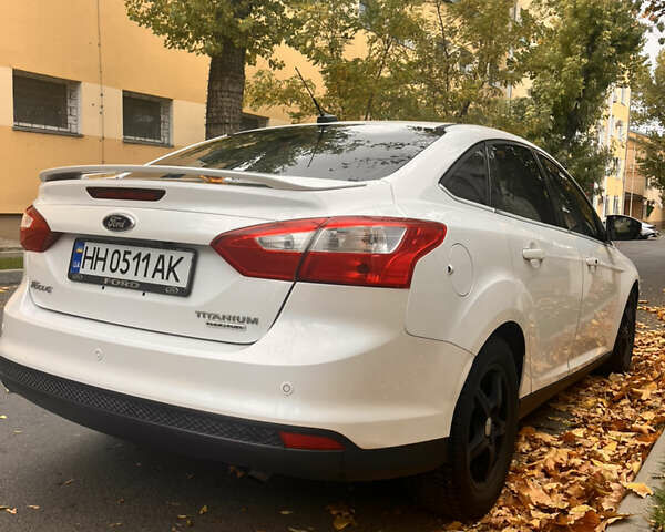 Форд Фокус 2013 в Белгород-Днестровском на Automoto.ua Белый Форд Фокус, объемом двигателя 2 л и пробегом 242 тыс. км за 6500 $, фото 6 на Automoto.ua