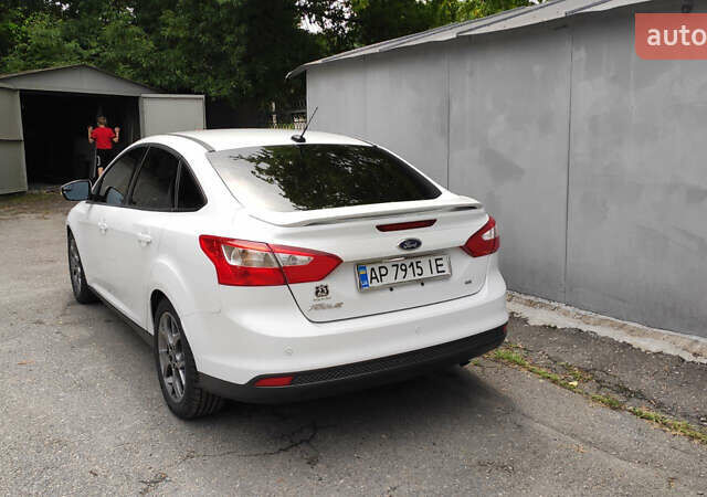 Білий Форд Фокус, об'ємом двигуна 2 л та пробігом 139 тис. км за 7500 $, фото 4 на Automoto.ua