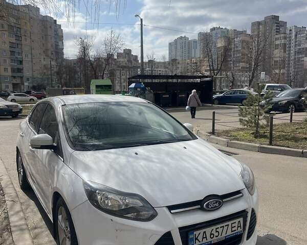 Белый Форд Фокус, объемом двигателя 1 л и пробегом 159 тыс. км за 6500 $, фото 4 на Automoto.ua