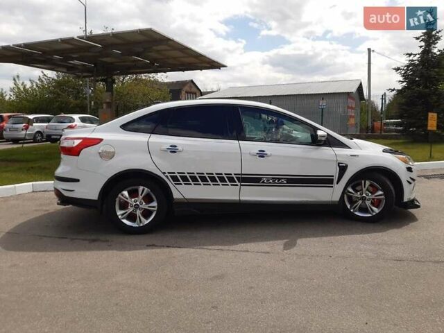 Білий Форд Фокус, об'ємом двигуна 2 л та пробігом 170 тис. км за 8700 $, фото 22 на Automoto.ua