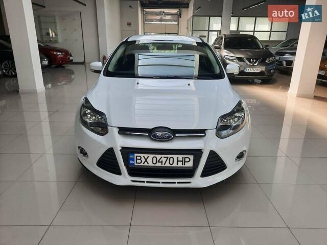 Форд Фокус 2013 в Хмельницком на Automoto.ua Белый Форд Фокус, объемом двигателя 1 л и пробегом 54 тыс. км за 7199 $, фото 8 на Automoto.ua