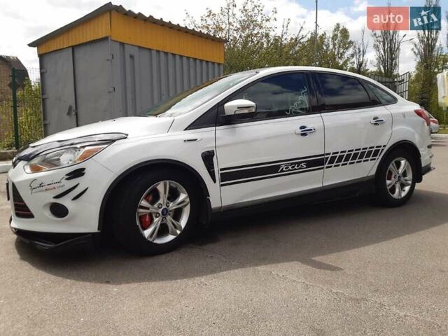 Білий Форд Фокус, об'ємом двигуна 2 л та пробігом 170 тис. км за 8700 $, фото 17 на Automoto.ua
