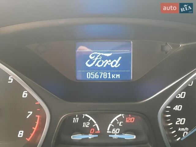 Форд Фокус 2013 в Хмельницком на Automoto.ua Белый Форд Фокус, объемом двигателя 1 л и пробегом 54 тыс. км за 7199 $, фото 13 на Automoto.ua