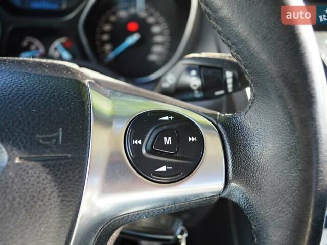 Белый Форд Фокус, объемом двигателя 1 л и пробегом 234 тыс. км за 5950 $, фото 20 на Automoto.ua