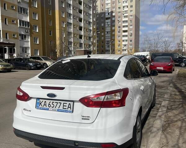 Белый Форд Фокус, объемом двигателя 1 л и пробегом 159 тыс. км за 6500 $, фото 5 на Automoto.ua