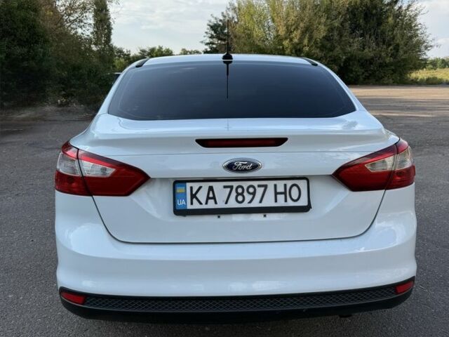 Форд Фокус 2013 в Борисполе на Automoto.ua Белый Форд Фокус, объемом двигателя 2 л и пробегом 304 тыс. км за 7599 $, фото 4 на Automoto.ua