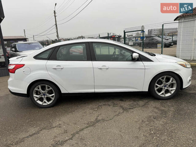 Белый Форд Фокус, объемом двигателя 2 л и пробегом 215 тыс. км за 9490 $, фото 5 на Automoto.ua