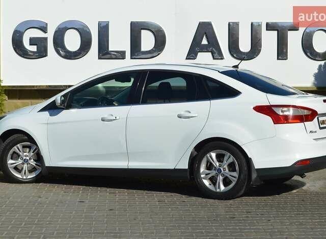 Белый Форд Фокус, объемом двигателя 1 л и пробегом 234 тыс. км за 5950 $, фото 8 на Automoto.ua