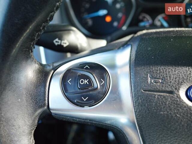 Белый Форд Фокус, объемом двигателя 1 л и пробегом 234 тыс. км за 5950 $, фото 18 на Automoto.ua