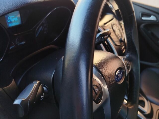 Білий Форд Фокус, об'ємом двигуна 1 л та пробігом 89 тис. км за 8999 $, фото 6 на Automoto.ua