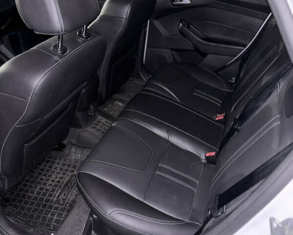 Білий Форд Фокус, об'ємом двигуна 2 л та пробігом 139 тис. км за 7500 $, фото 14 на Automoto.ua