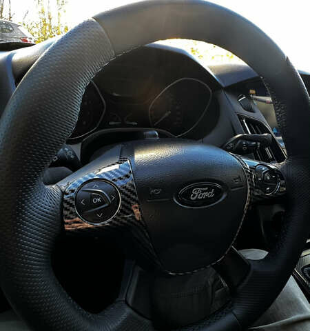 Білий Форд Фокус, об'ємом двигуна 1 л та пробігом 131 тис. км за 8500 $, фото 16 на Automoto.ua