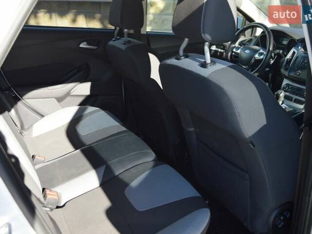 Белый Форд Фокус, объемом двигателя 1 л и пробегом 234 тыс. км за 5950 $, фото 32 на Automoto.ua