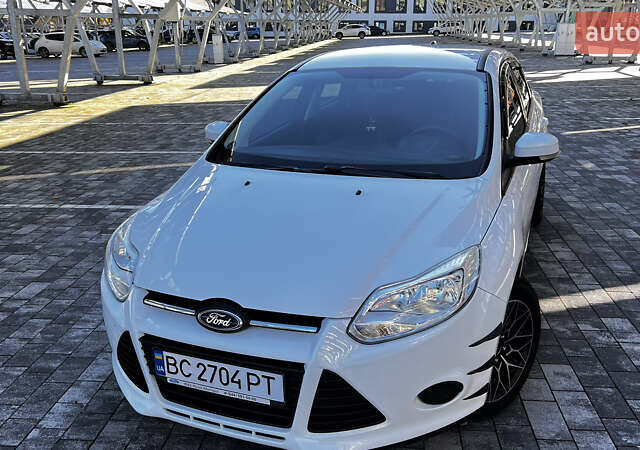 Білий Форд Фокус, об'ємом двигуна 1 л та пробігом 131 тис. км за 8500 $, фото 1 на Automoto.ua