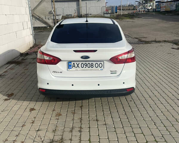 Белый Форд Фокус, объемом двигателя 1 л и пробегом 134 тыс. км за 8500 $, фото 3 на Automoto.ua
