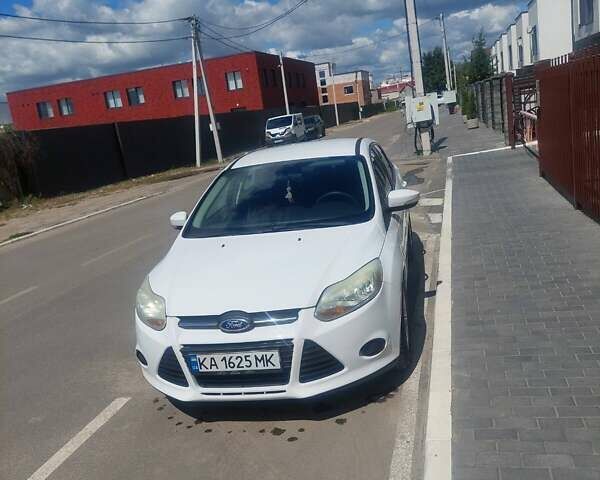 Белый Форд Фокус, объемом двигателя 2 л и пробегом 120 тыс. км за 8000 $, фото 6 на Automoto.ua