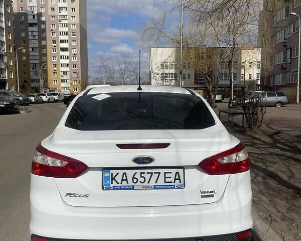 Белый Форд Фокус, объемом двигателя 1 л и пробегом 159 тыс. км за 6500 $, фото 6 на Automoto.ua