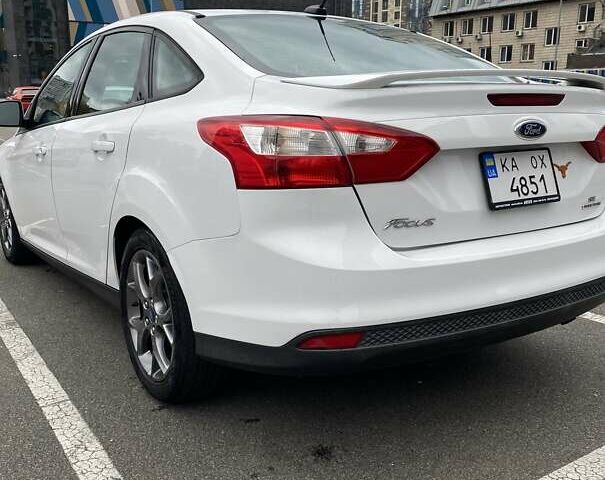 Форд Фокус 2013 в Киеве на Automoto.ua Белый Форд Фокус, объемом двигателя 2 л и пробегом 215 тыс. км за 8400 $, фото 3 на Automoto.ua
