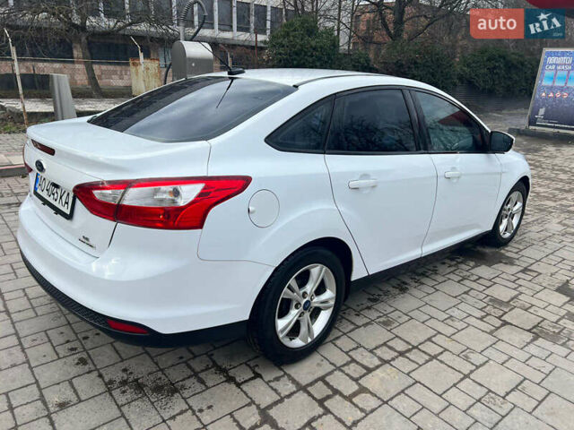 Білий Форд Фокус, об'ємом двигуна 2 л та пробігом 210 тис. км за 6500 $, фото 4 на Automoto.ua
