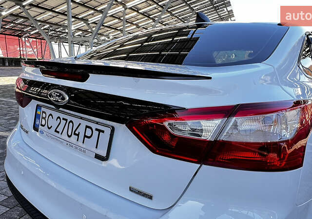 Білий Форд Фокус, об'ємом двигуна 1 л та пробігом 131 тис. км за 8500 $, фото 10 на Automoto.ua