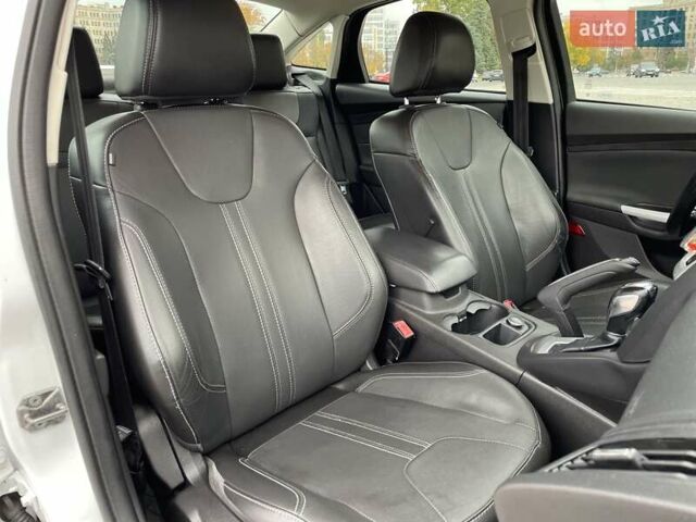 Белый Форд Фокус, объемом двигателя 2 л и пробегом 115 тыс. км за 7700 $, фото 12 на Automoto.ua