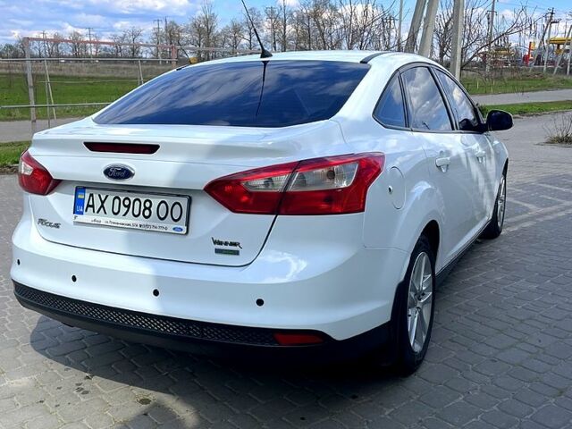 Білий Форд Фокус, об'ємом двигуна 1 л та пробігом 134 тис. км за 6900 $, фото 6 на Automoto.ua