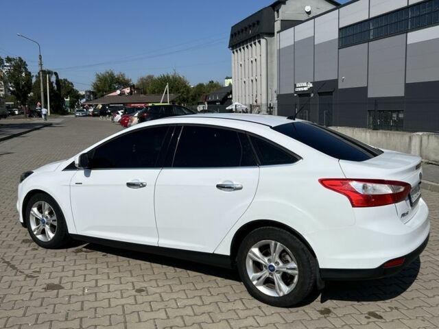 Белый Форд Фокус, объемом двигателя 1.6 л и пробегом 180 тыс. км за 7000 $, фото 2 на Automoto.ua