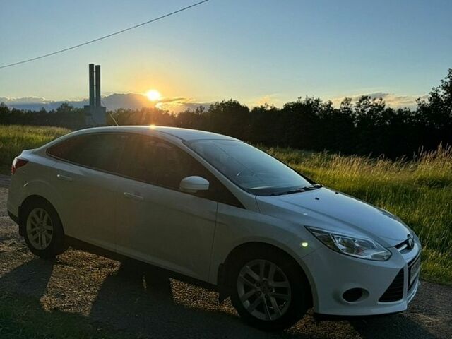 Білий Форд Фокус, об'ємом двигуна 1 л та пробігом 135 тис. км за 6650 $, фото 6 на Automoto.ua