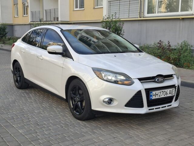 Білий Форд Фокус, об'ємом двигуна 2 л та пробігом 219 тис. км за 6800 $, фото 2 на Automoto.ua