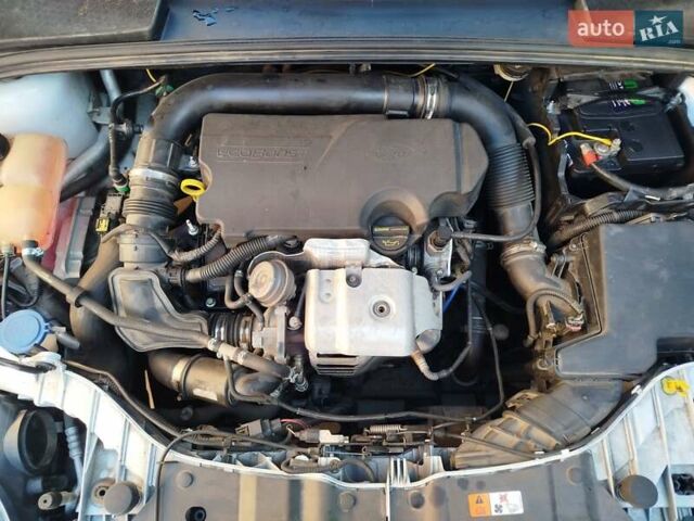 Белый Форд Фокус, объемом двигателя 1 л и пробегом 89 тыс. км за 8499 $, фото 1 на Automoto.ua