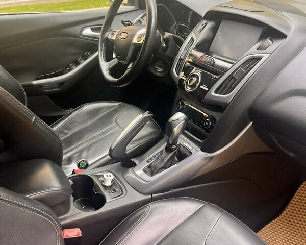 Форд Фокус 2013 в Белгород-Днестровском на Automoto.ua Белый Форд Фокус, объемом двигателя 2 л и пробегом 242 тыс. км за 6500 $, фото 13 на Automoto.ua