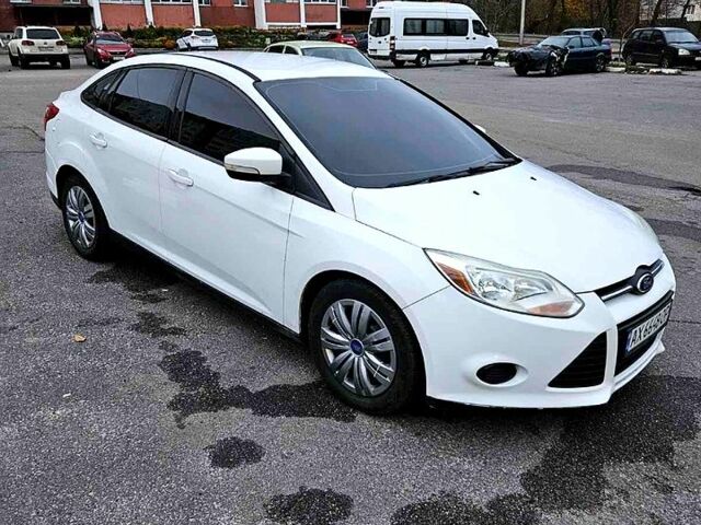 Белый Форд Фокус, объемом двигателя 2 л и пробегом 173 тыс. км за 6100 $, фото 1 на Automoto.ua