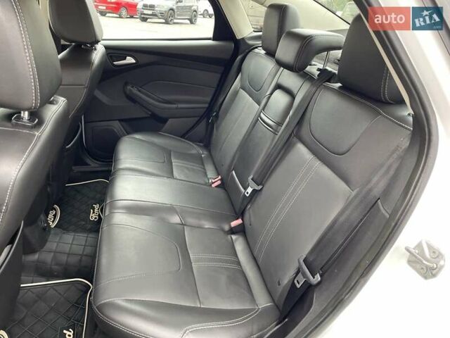 Белый Форд Фокус, объемом двигателя 2 л и пробегом 115 тыс. км за 7700 $, фото 13 на Automoto.ua