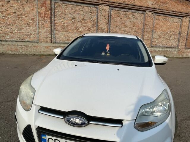 Форд Фокус 2013 у Чернігові на Automoto.ua Білий Форд Фокус, об'ємом двигуна 2 л та пробігом 310 тис. км за 5900 $, фото 1 на Automoto.ua