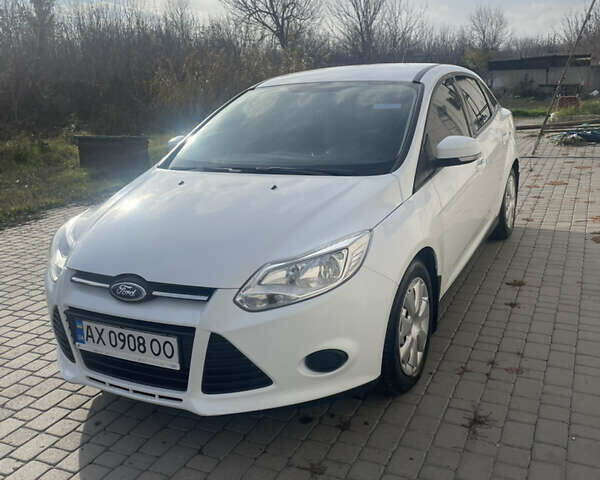 Белый Форд Фокус, объемом двигателя 1 л и пробегом 134 тыс. км за 8500 $, фото 1 на Automoto.ua