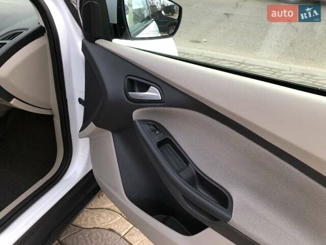 Белый Форд Фокус, объемом двигателя 2 л и пробегом 171 тыс. км за 7499 $, фото 40 на Automoto.ua